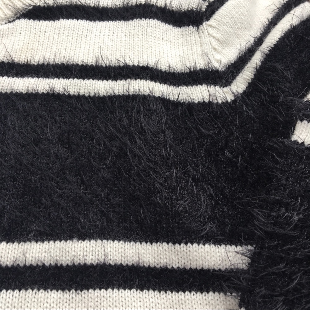 Monochrome Striped Sweater - Picture 4 of 4